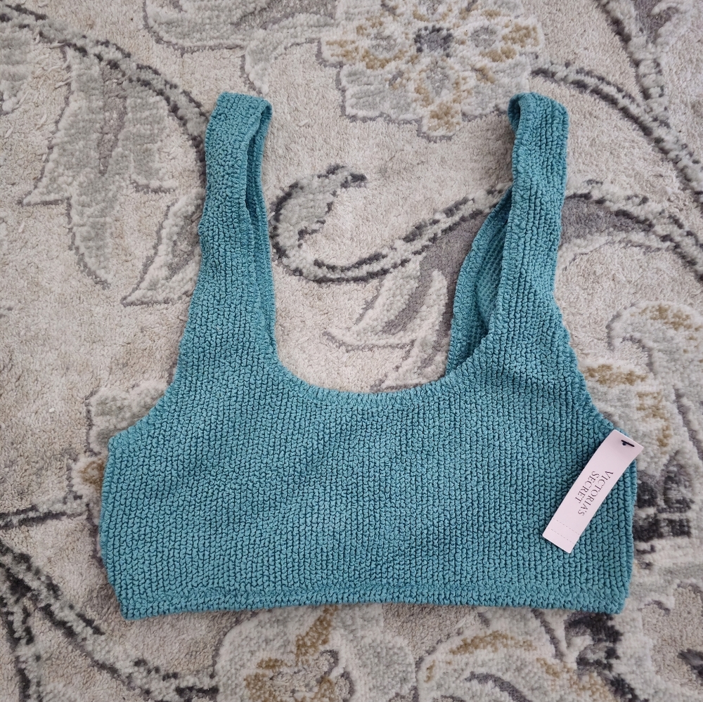 Victoria's Secret Crinkle Bikini Top Nwt